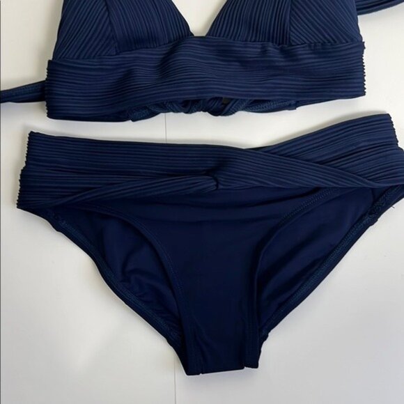 NWOT ROBIN PICCONE Lily Triangle Halter Bikini Set in Navy - XS - Picture 4 of 6